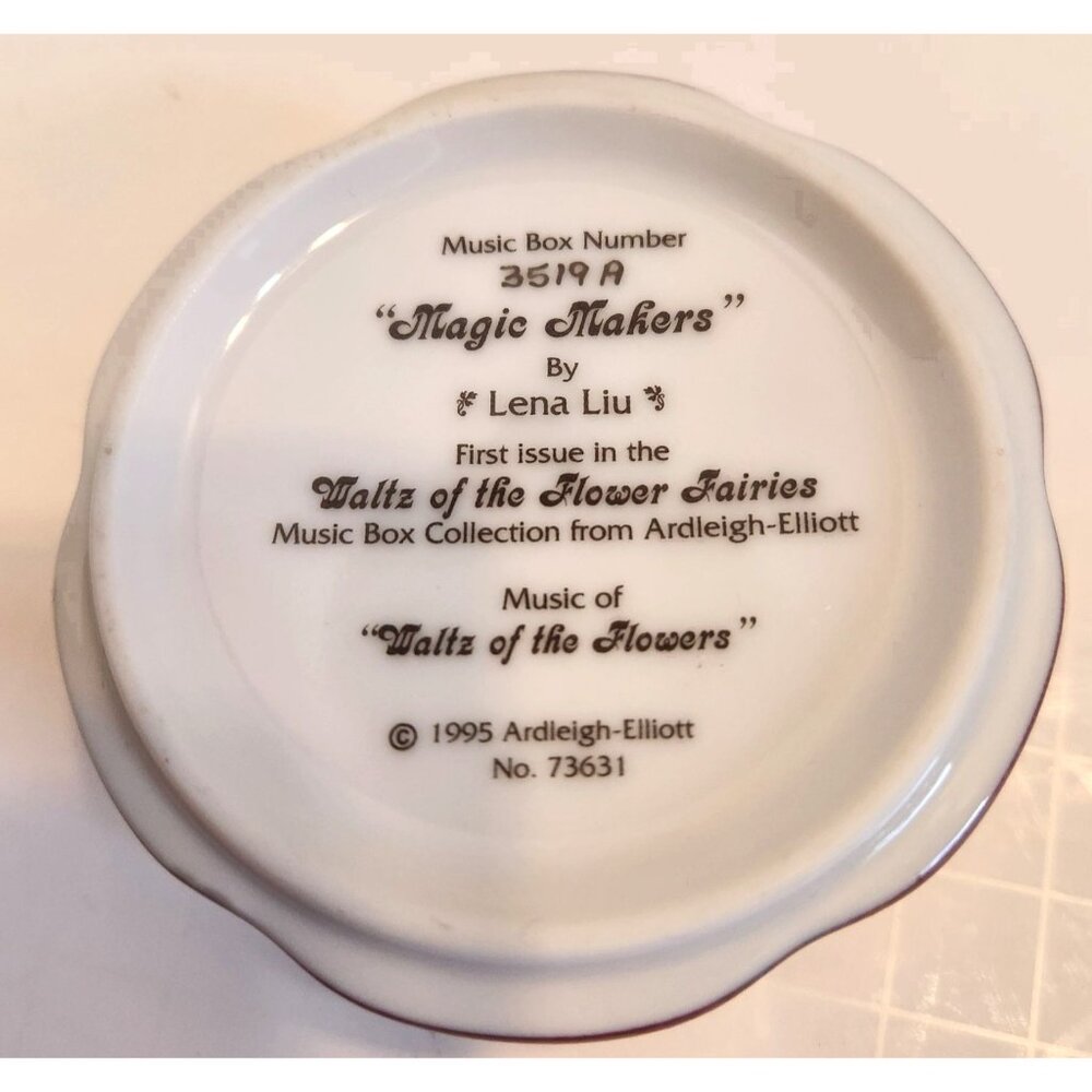 Lena Liu Vintage Magic Makers Floral Porcelain Trinket Box With Gold Trim READ - Picture 8 of 11